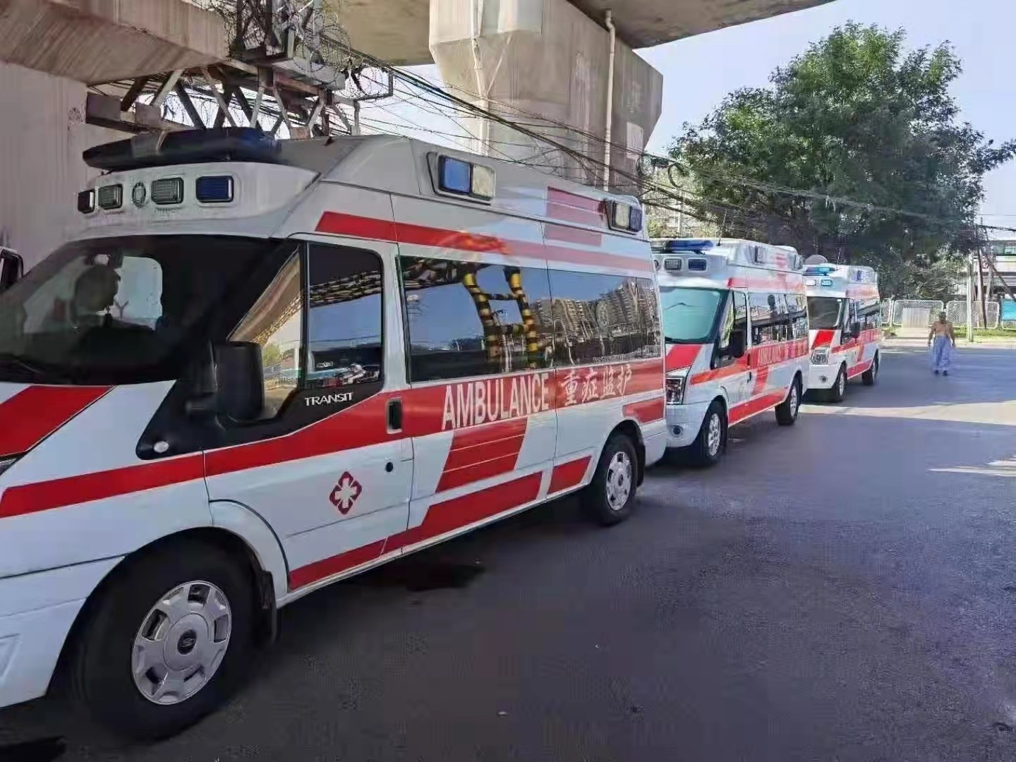 乌兰县救护车出租